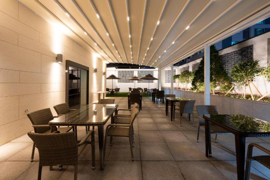 Hound Hotel Yeonsan Busan Exterior foto